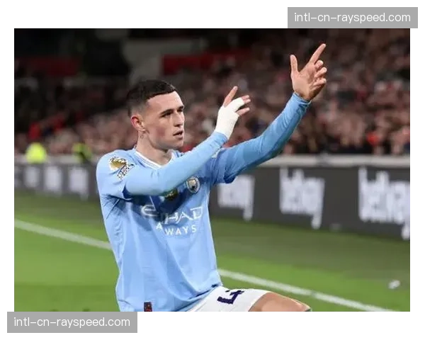 战报：曼城客场2-2战平利物浦，福登、萨拉赫分别建功